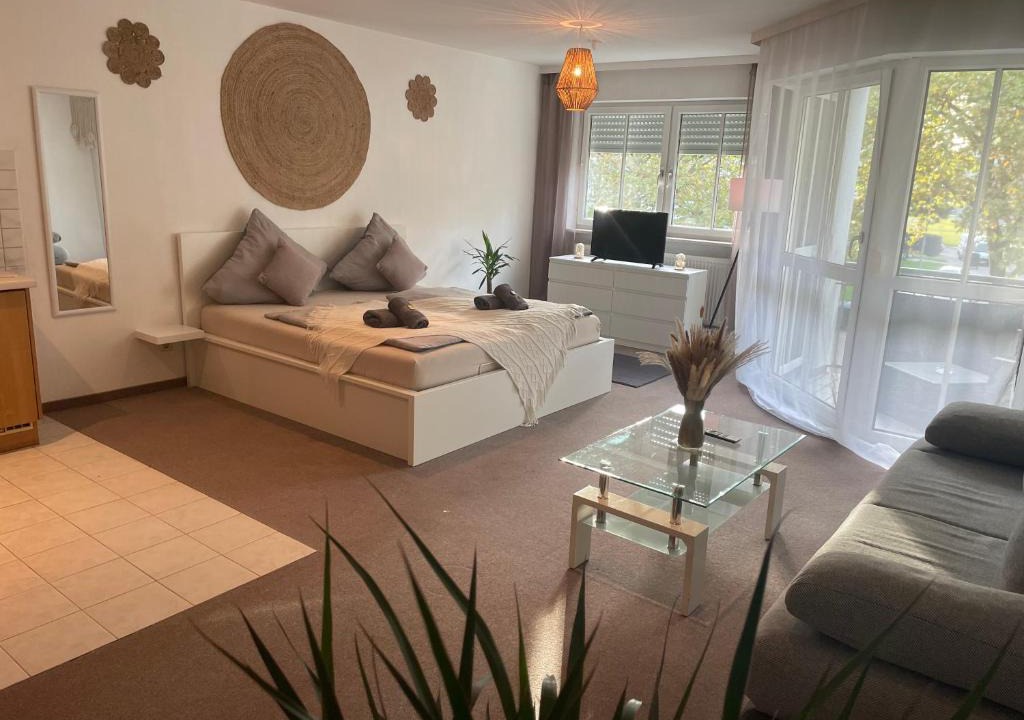 Freilassing Apartment | Kingsize Bett BOHO Apartment mit Tiefgarage nähe Salzburg