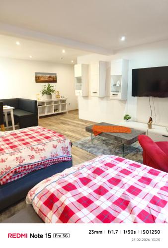 Alt-Rentfort Apartment | Komplettes Appartement mit separatem Eingang