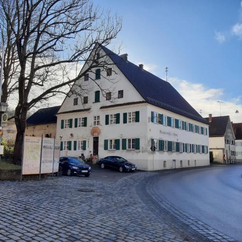 Neuburg an der Kammel Apartment | Kroneloft 250 qm 4 Schlafzimmer mit 100 qm Wohn- Essbereich