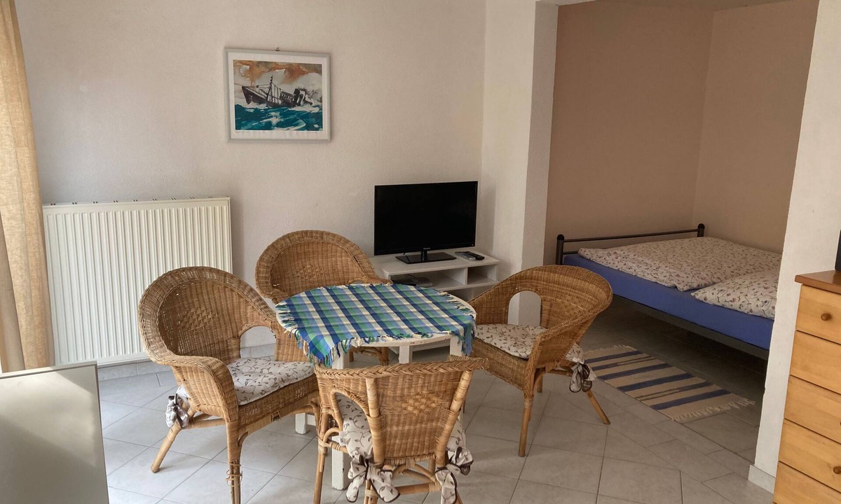 Mellenthin Apartment | Kuhstall - Ferienhof Thur Mellenthin