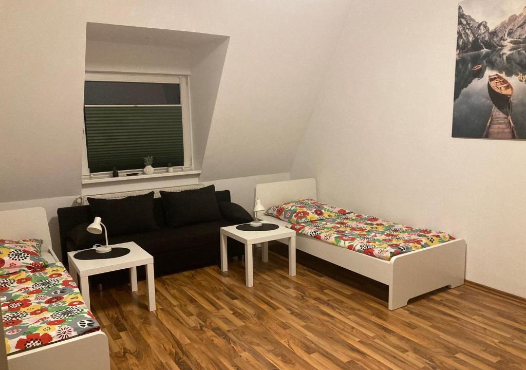 Luedenscheid Apartment | Lüdenscheid Work and Stay 3 Schlafzimmer 6 Betten Küche Bad Innenstadt