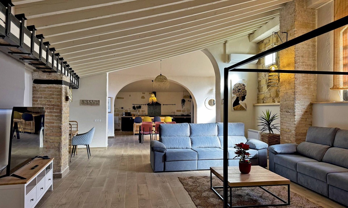 Jerez de la Frontera Old Town Ski Chalet | La Bodeguita de Xerrys - Ole Solutions
