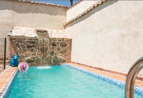 Nava de la Asuncion House | La Casa de los Dos Rubios