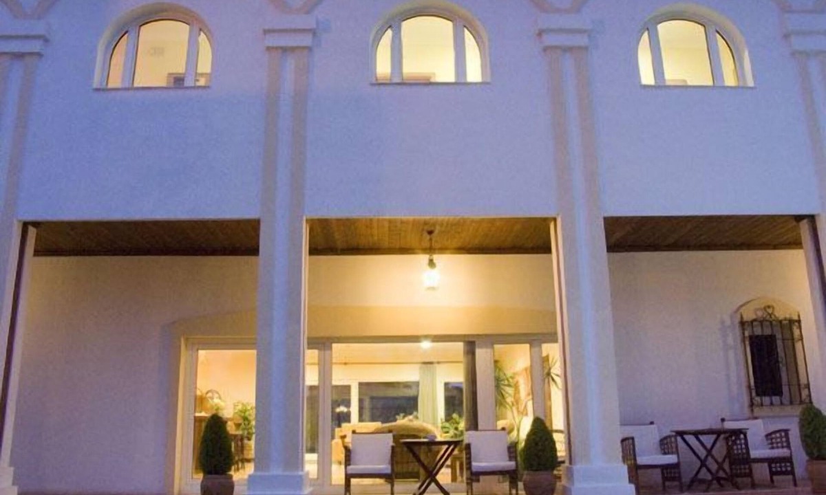Carihuela Hotel | La Luna Blanca