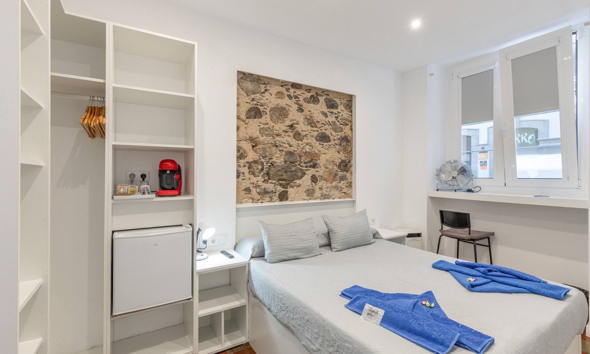 Vegueta Apartment | 'La Palma' with Balcony and Wi-Fi