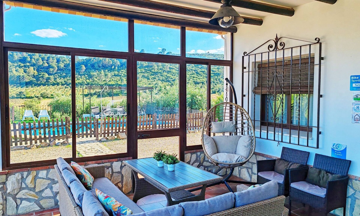 Posadas Ski Chalet | LA SIERREZUELA IS IDEAL FOR FAMILIES WHO NEED TO DISCONNECT IN NATURE.
