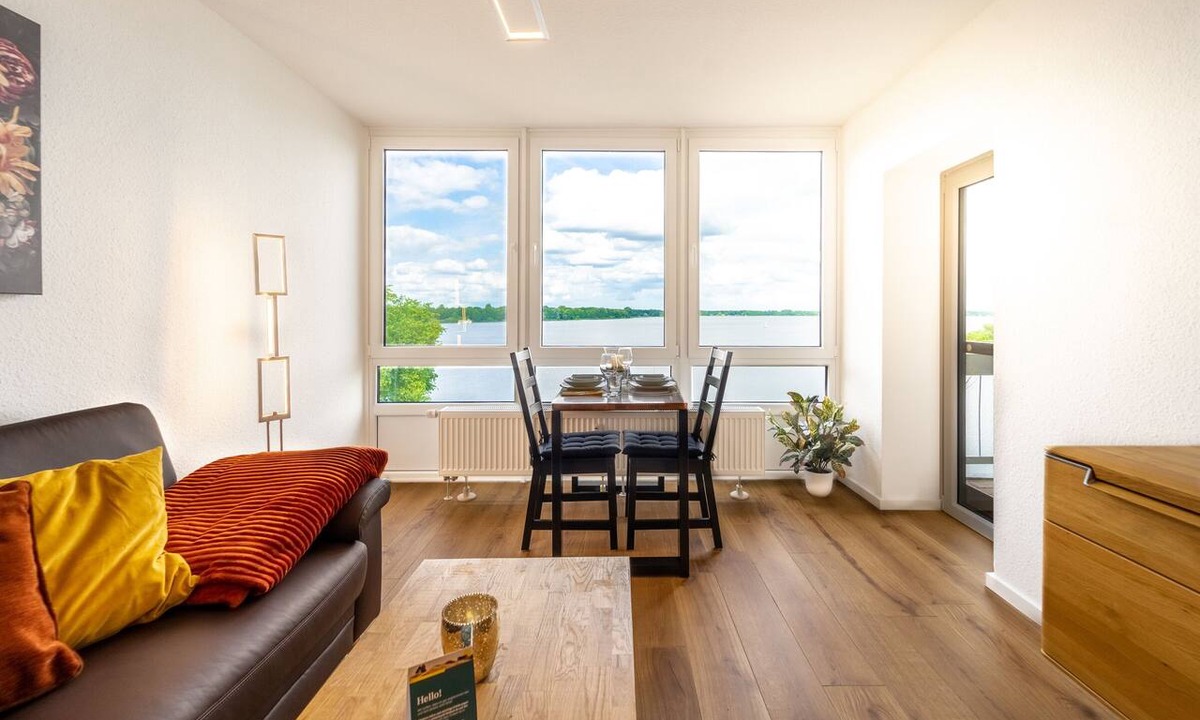 Bad Zwischenahn Apartment | Lake View at the Delf – Modern and Direct Lake Views