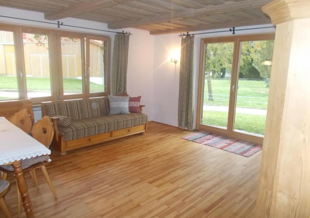 Bad Aibling Apartment | Landhaus Köckbrunn
