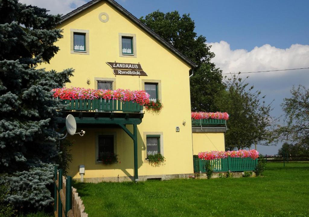 Rathmannsdorf House | Landhaus Rundblick im Elbsandsteingebirge bei Bad Schandau