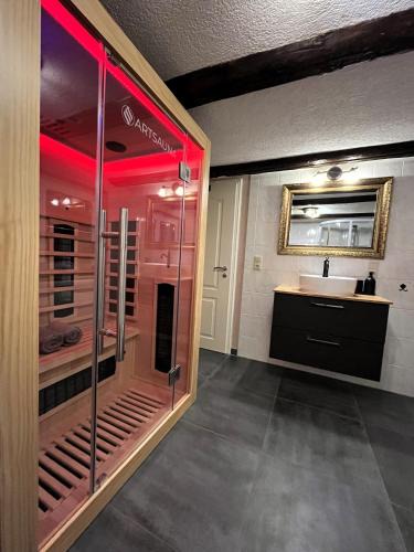 Porschdorf Apartment | Landhaus Wohnung - SAUNA, Balkon, Netflix, Parkplatz