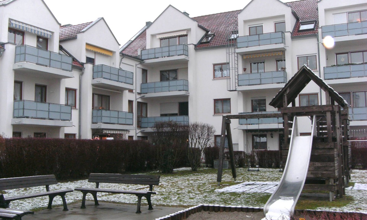 Koenigsbrunn Condo | Large apartment in Koenigsbrunn on the city limits of Augsburg 4 rooms/100 sqm.