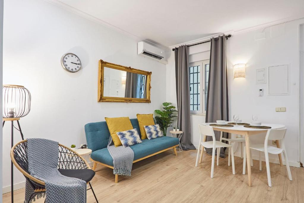 Malasana Apartment | LEEWAYS APARTMENT in SAN BERNARDO