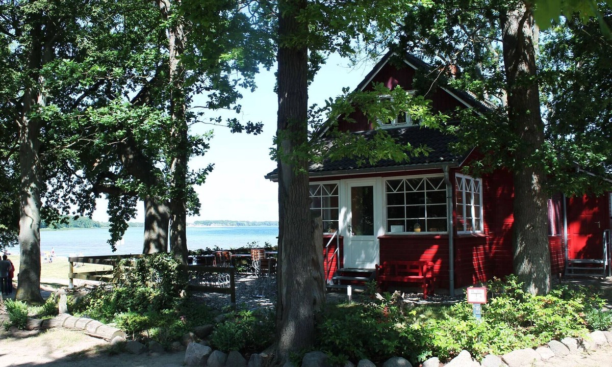 Zierow House | Lovely Holiday Home in Zierow with Terrace