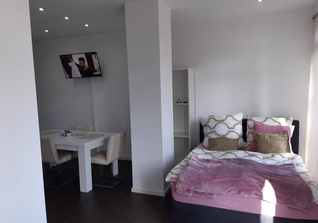 Lechhausen Apartment | Luxuriöse Wohnung mit eigenem Garten