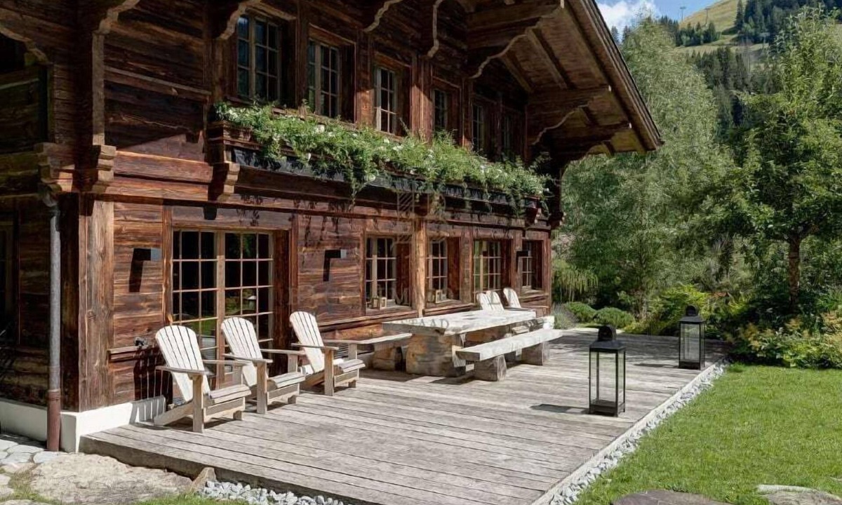 Zweisimmen Nr Gstaad Ski Chalet | Luxurious Ski-in/ski-out Chalet in Chalberhoni