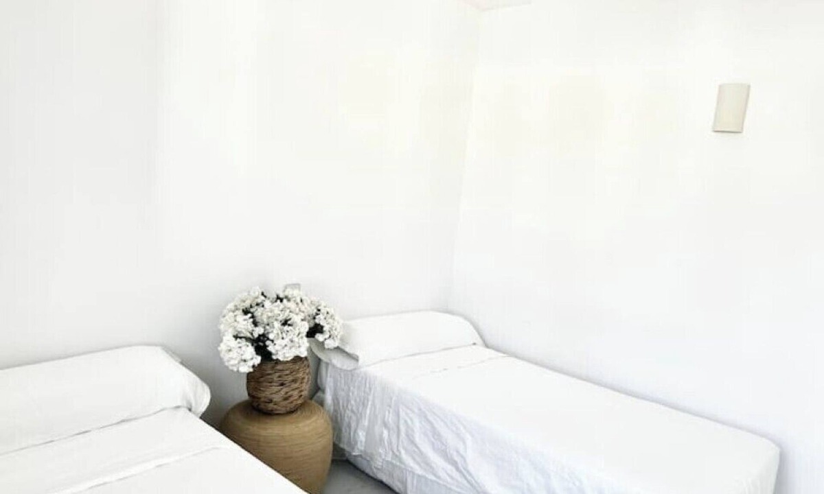 Almadrava Beach Apartment | Luxury 1st line beach - 4 double rooms 3 bathrooms