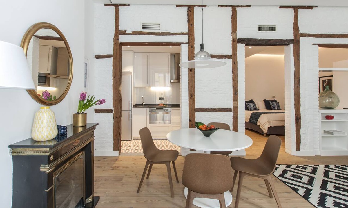 Centro Apartment | Luxury Aprt. Trendy Chueca, Madrid Center, Walk to Museums, Plazas and Gran Via