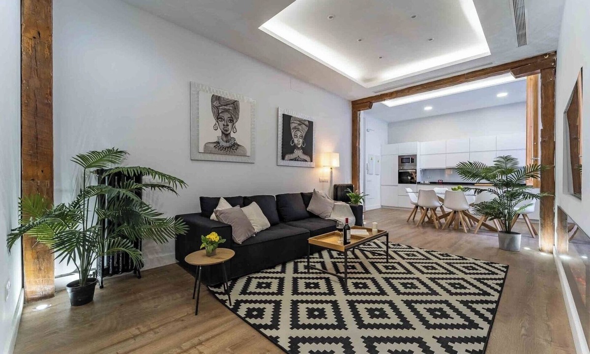 Embajadores Apartment | Luxury High-End Apartment La Latina