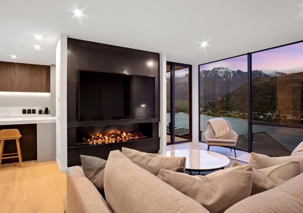 Queenstown House | Luxury Townhouse on Woods Lane