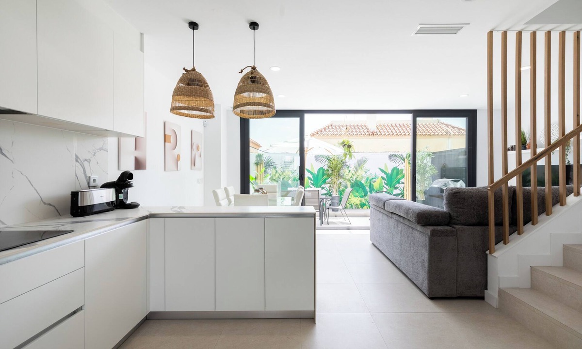 Carihuela House | Luxury Townhouse with Pool & Ocean View