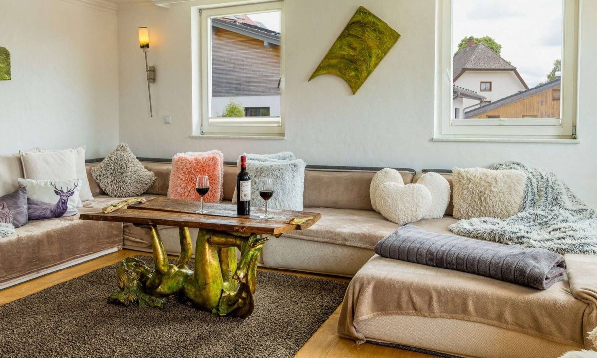Schonach im Schwarzwald Apartment | Luxury vacation appartment with Wellness- and Fitness Area of 90 m2, large garden, BBQ, pond