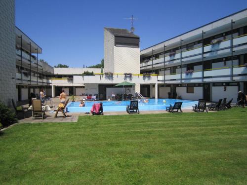 Sudrandweg Apartment | Möhneblick - Seeblick, Dachterrasse, Pool, Sauna, Waldnähe
