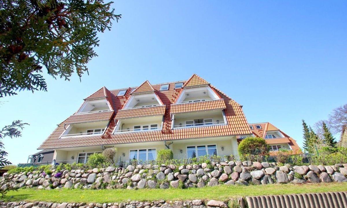 Breege Apartment | Maisonette apartment near the harbor with sea view, balcony - Hafenhäuser Breege FeWo 06
