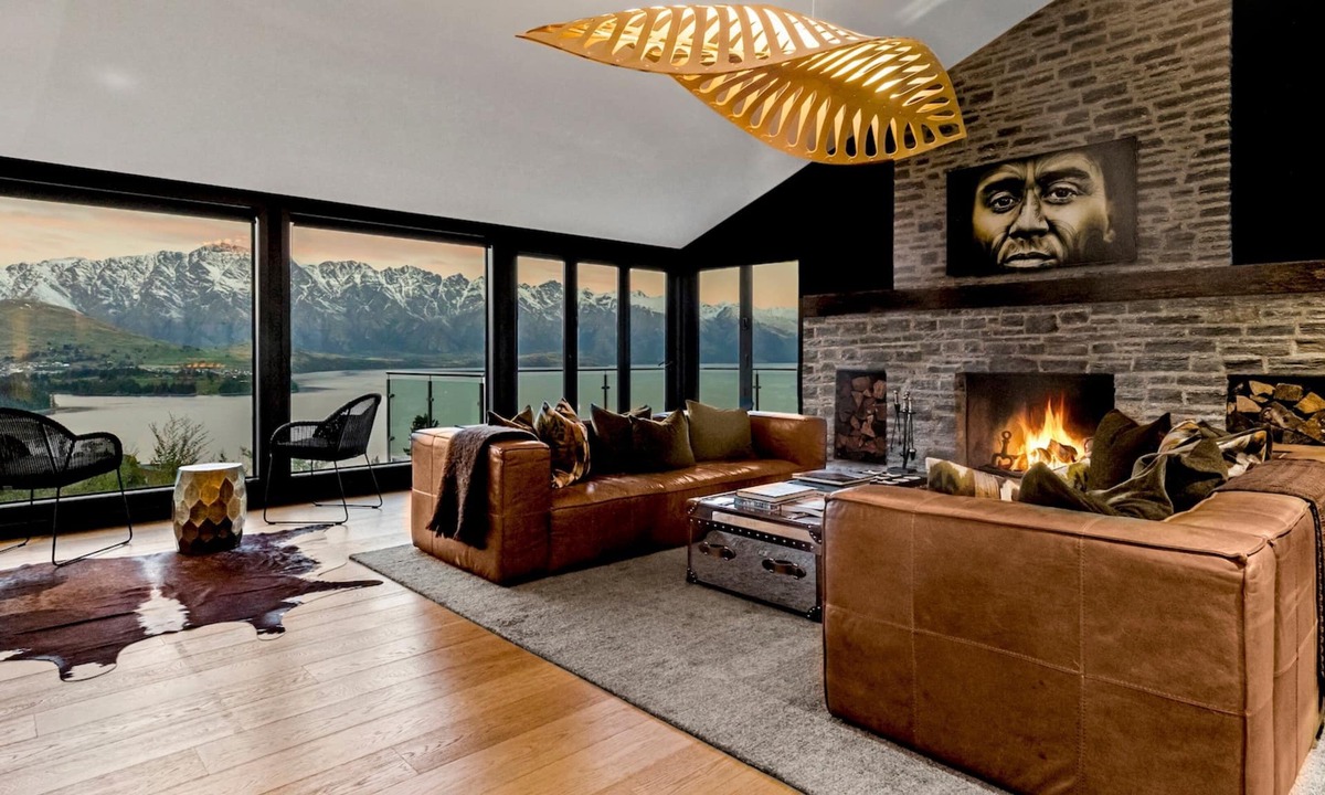 Fernhill House | Matakauri House by MajorDomo - Stylish Four Bedroom Villa