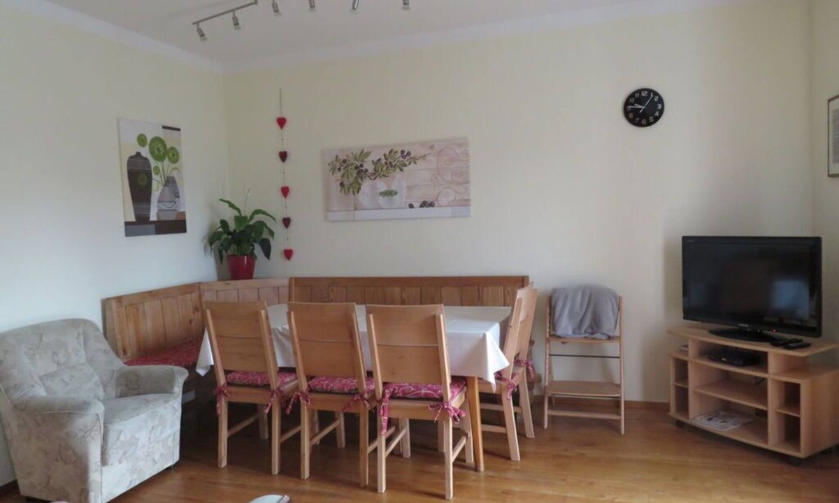 Heilsbronn Apartment | Meyer family holiday apartment