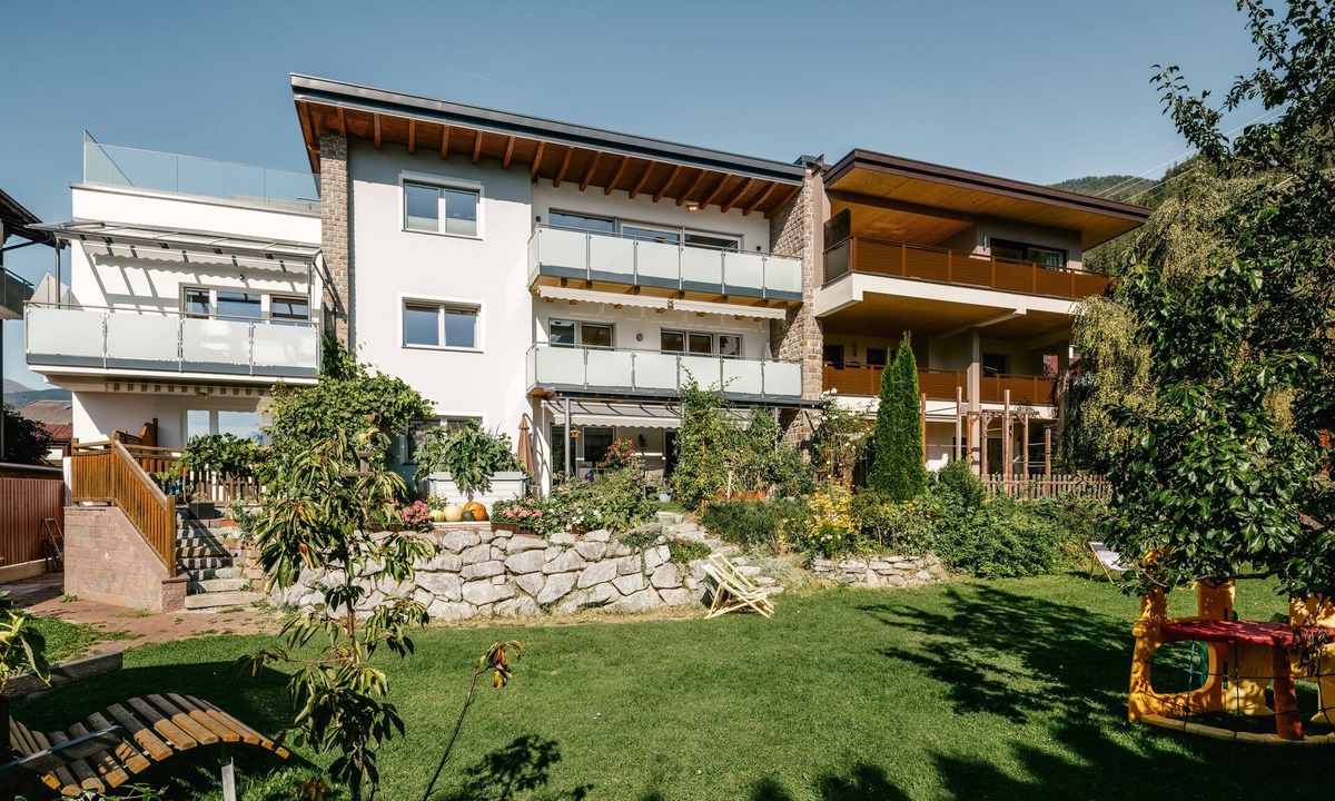 Ried im Oberinntal Apartment | Modern apartments in a prime location – your perfect Holiday Home in Tyrol.