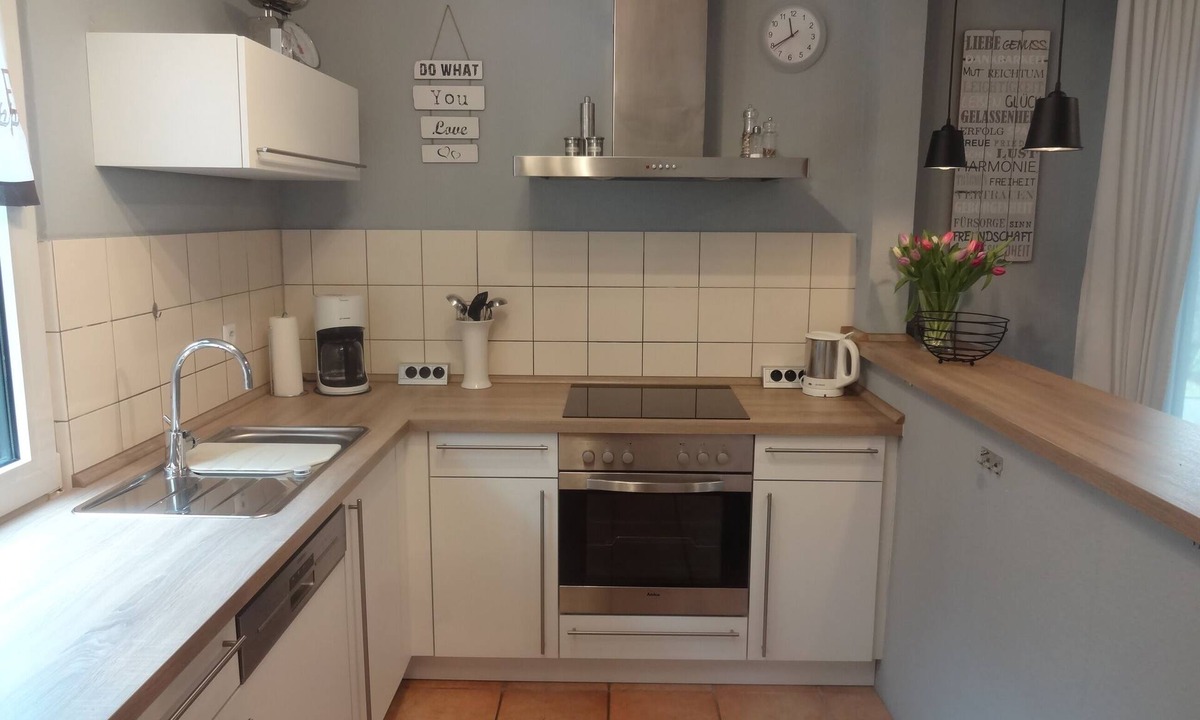 Roth House | Modern, cozy vacation home Natalie with new fitted kitchen and box spring bed