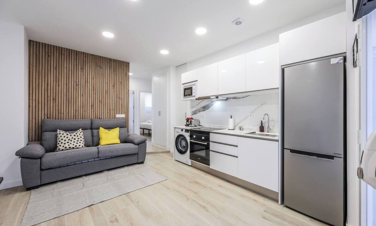 San Diego Apartment | Modern Space for Your Madrid Stay