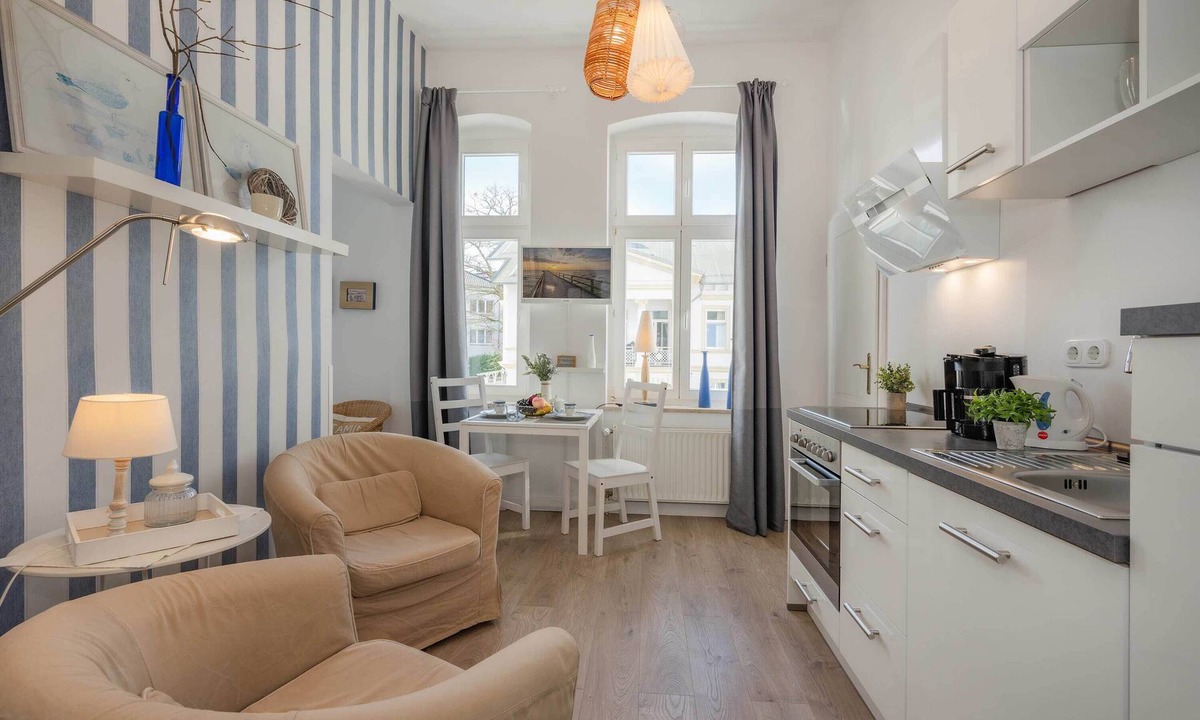 Heringsdorf Apartment | Modern vacation apartment in Heringsdorf near the beach with parking space