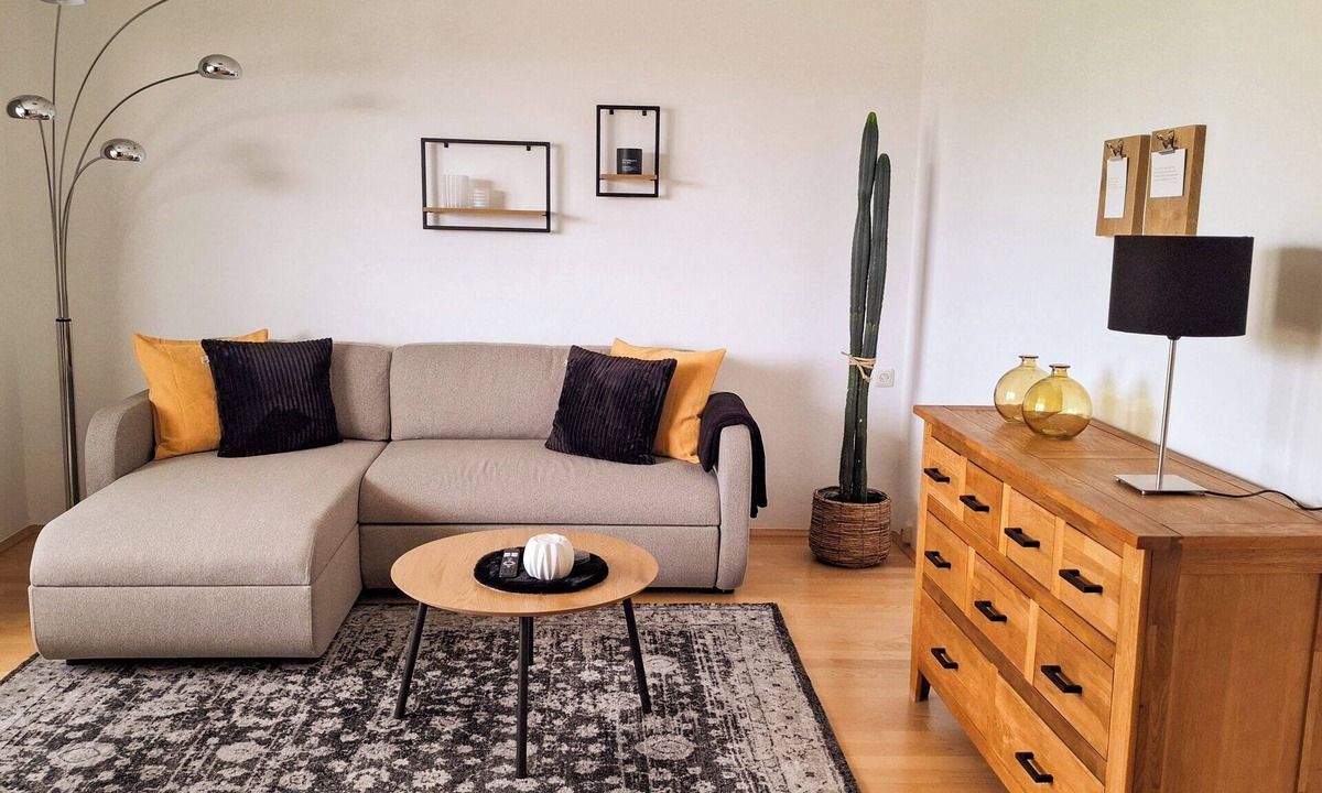 Mitte Apartment | Modern vacation apartment in Dülmen: close to the city with a balcony view of the countryside