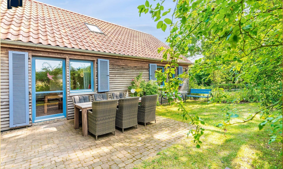 Heringsdorf House | Modern vacation home with sauna & large garden, close to the lake & forest