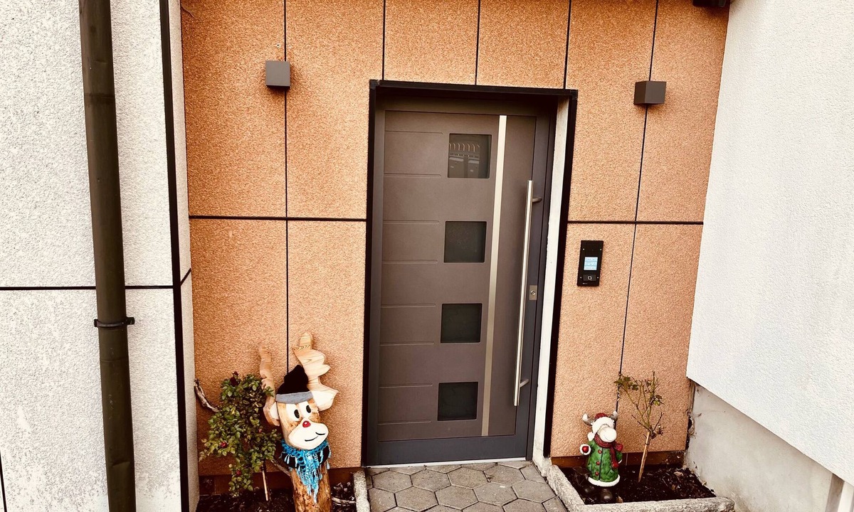 Stammbach Apartment | Moderne Ferienwohnung mit Küche und Garten