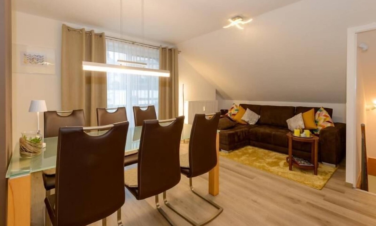Schlatzendorf Apartment | Modernes 3-Zimmer-Appartement über zwei Etagen