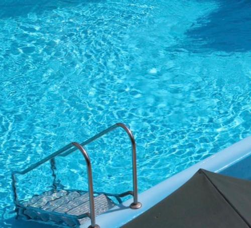 Sudrandweg Apartment | Modernes Apartment mit Pool und Sauna