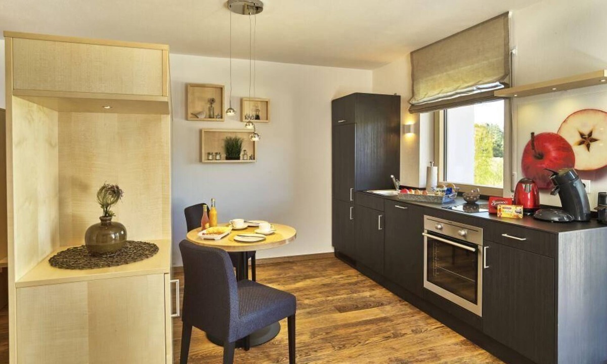 Kollnburg Apartment | Modernes Studio (50 m2) mit Kneipp-Dusche und Infrarotkabine