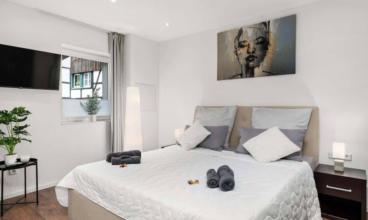Herdecke Apartment | Mola Apartments- Herdecke/City/Parking/3Guests