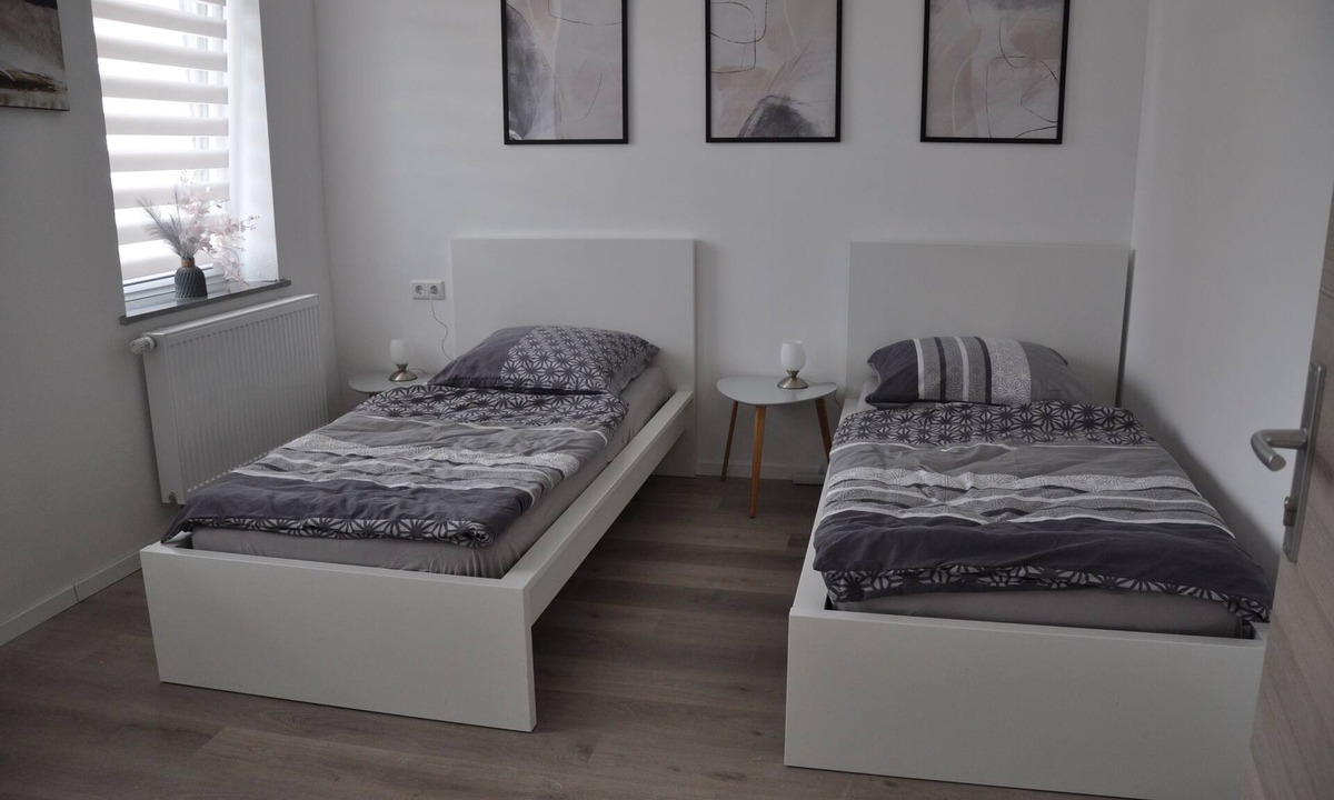 Butthard House | Monteurzimmer WalMel, TV, WiFi free, parking lot