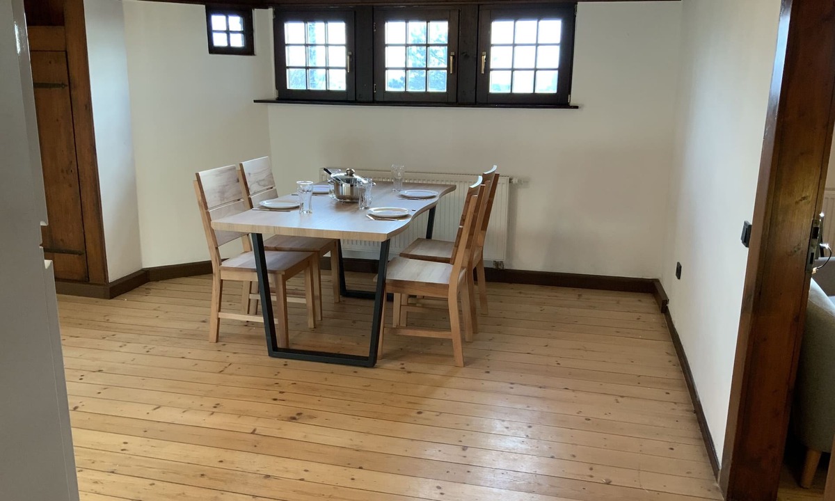 Innenstadt Other | Multi-bed room in the historic Gentilburg for up to 8 people