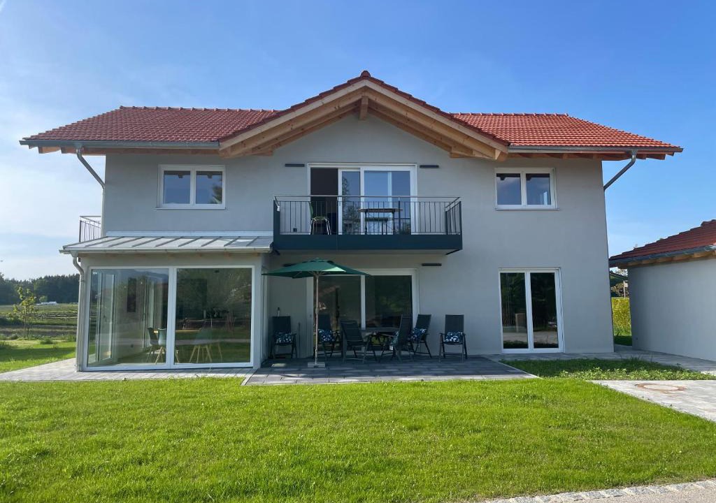 Breitbrunn a. Chiemsee Apartment | Neubau Grüner Wolpertinger Designwhg 106qm Barrierefrei