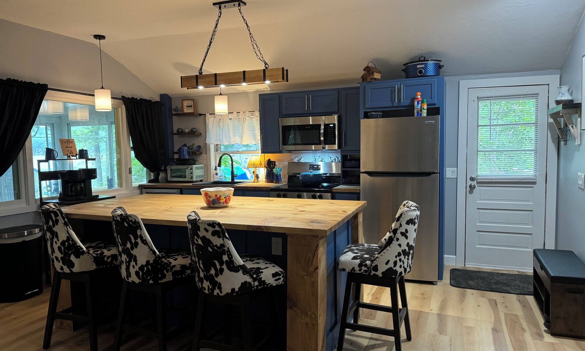 Gilmanton Cottage | New Hot tub @ the cabin by the lake!