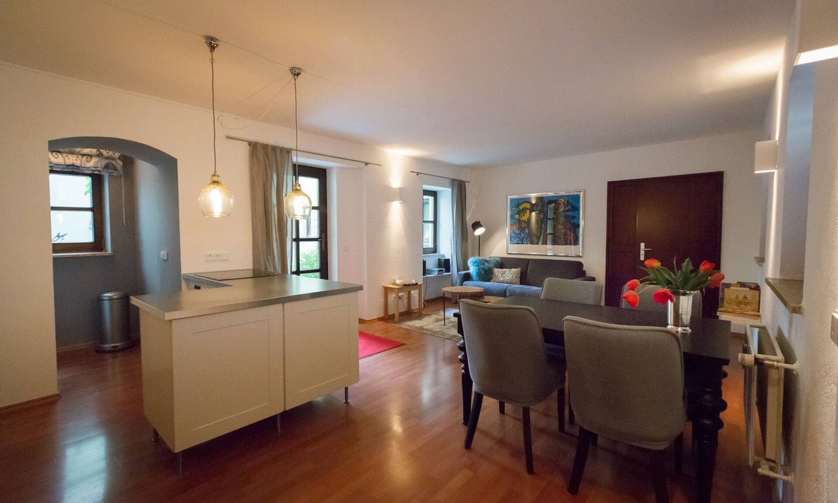 Isarvorstadt Apartment | Newly Renovated! Perfect home away in Munich.