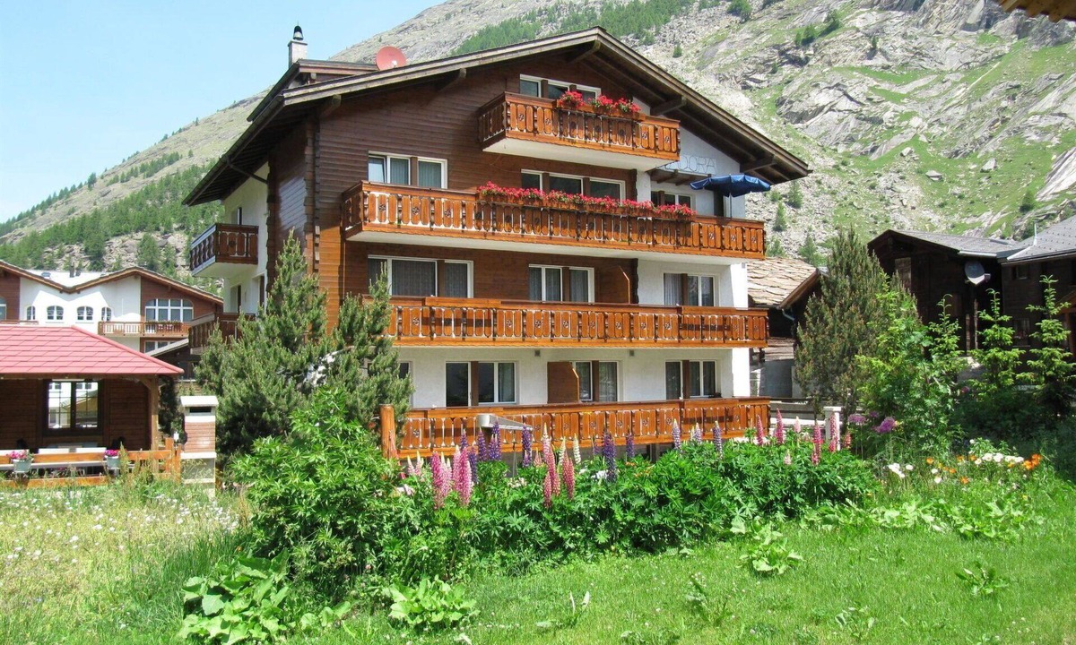 Saas Almagell Apartment | Nice apartment for 5 people with WIFI, TV and balcony