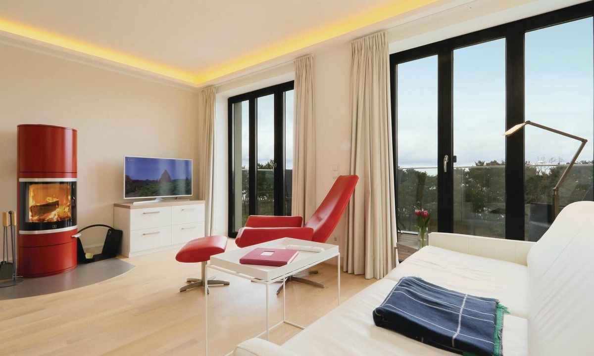 Prora Apartment | Nice apartment in Binz with outdoor swimming pool