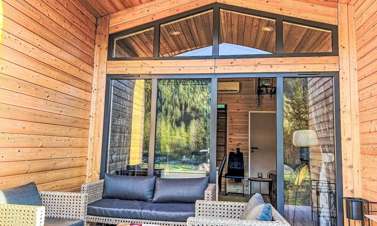 Fischbachau House | Nice apartment in villa for 5 guests with A/C, TV, terrace and pets allowed