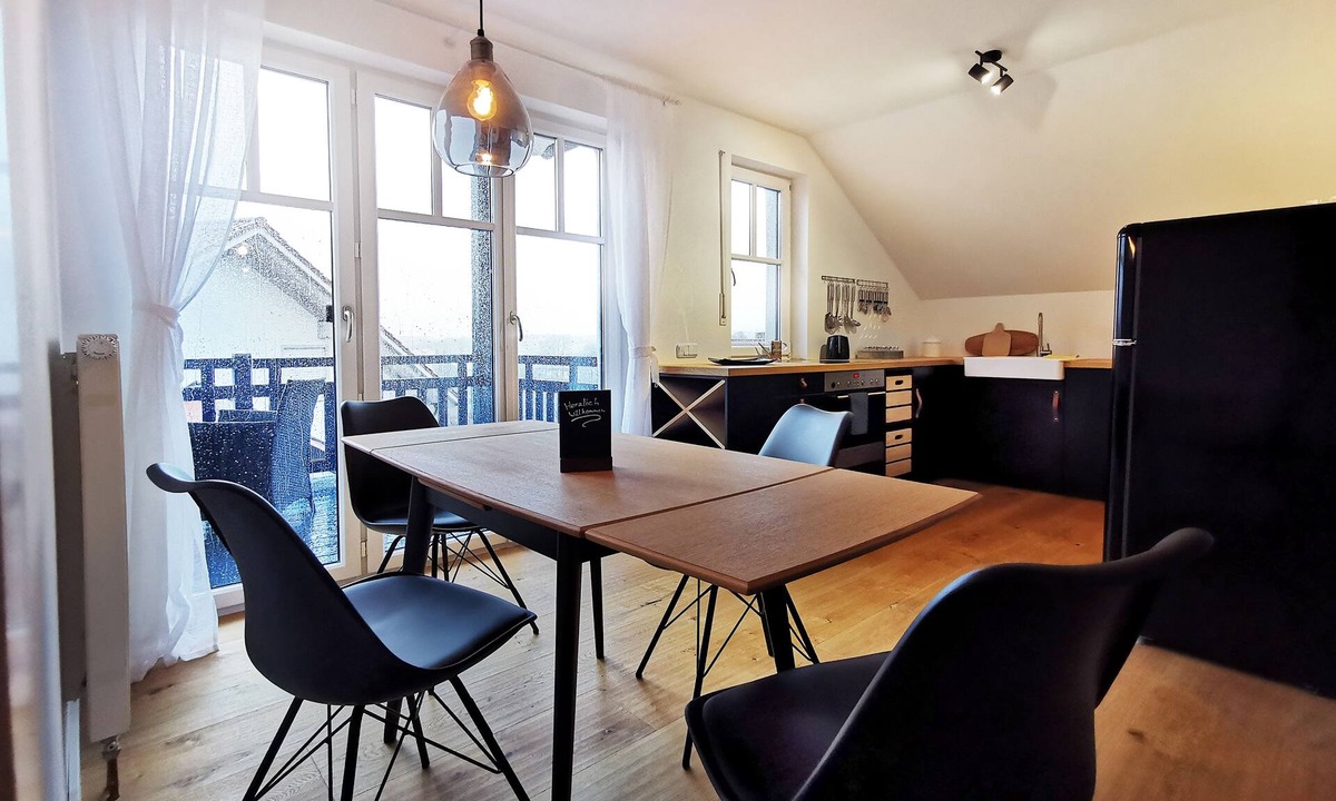 Buchbach Apartment | Nice sunny apartment with 2 balconies