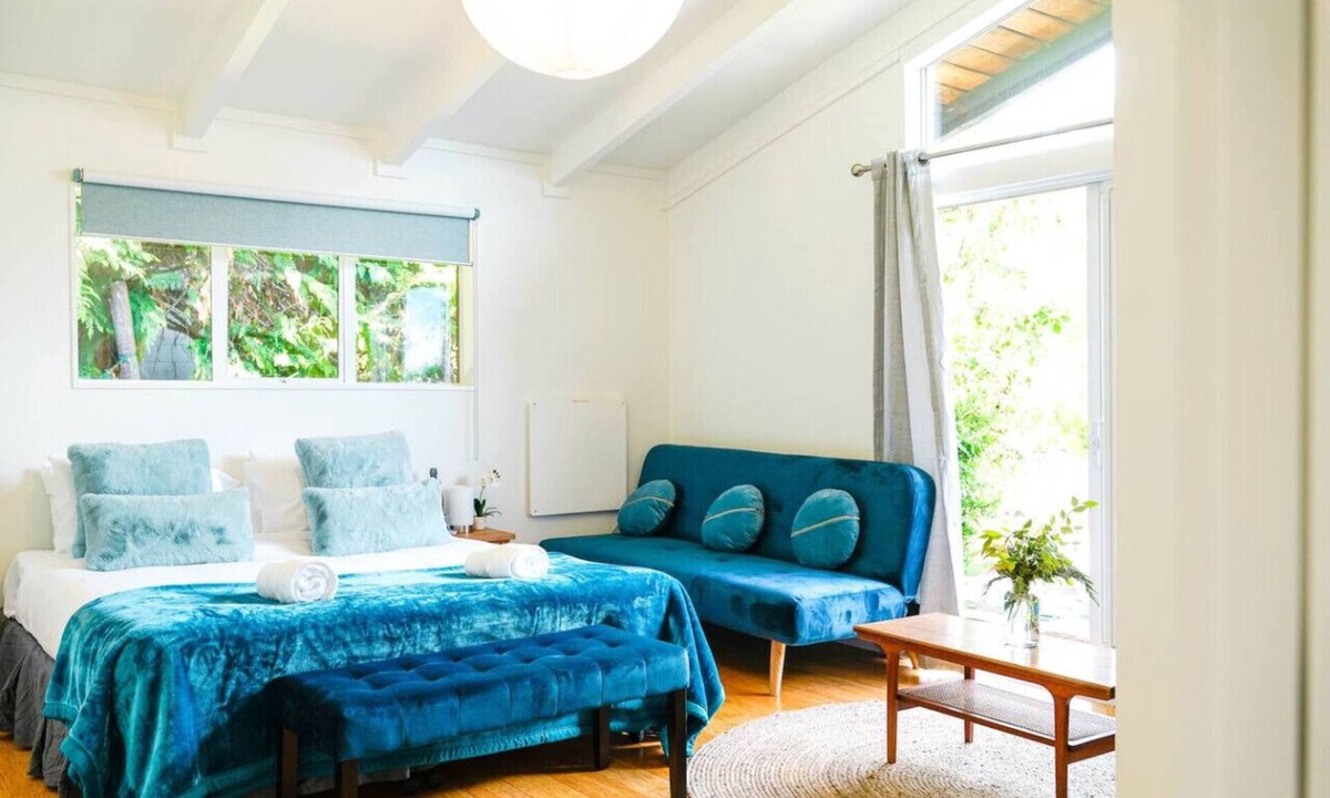 Sunshine Bay House | Ora° Retreat Aroha Nest En-Suite Mountain Retreat